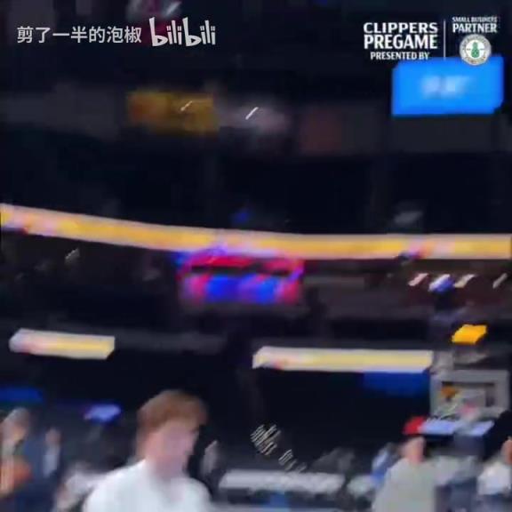 寶藏球員！你覺得小瓊斯能延續(xù)去年季后賽的亮眼表現(xiàn)嗎？